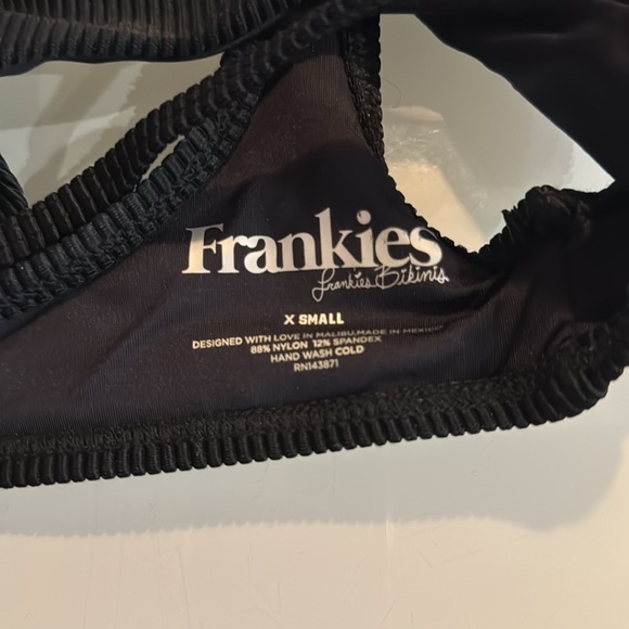 Frankies Bikinis Cole top in black - size XS - Picture 6 of 8